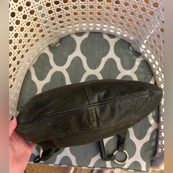 Olive green Prada bag - Picture 3 of 8